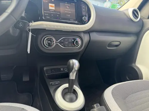 Renault Twingo E-Tech Twingo III E-Tech Equilibre - Photo 13