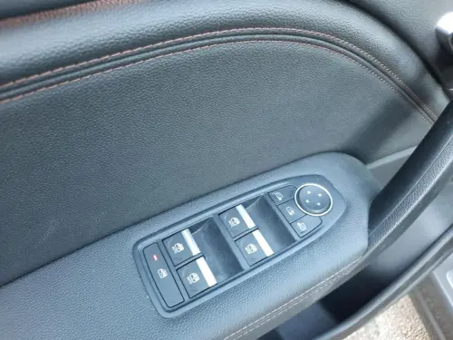 Renault Captur E-Tech Plug-in 160 Initiale Paris - Photo 10
