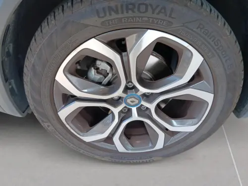 Renault Captur E-Tech Plug-in 160 Intens - Photo 8