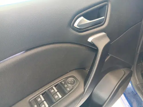 Renault Captur E-Tech Plug-in 160 Intens - Photo 10