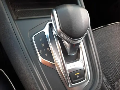 Renault Captur E-Tech Plug-in 160 Intens - Photo 14