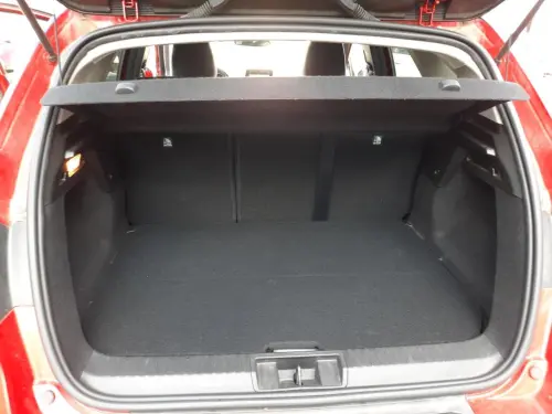 Renault Captur E-Tech Plug-in 160 Intens - Photo 18