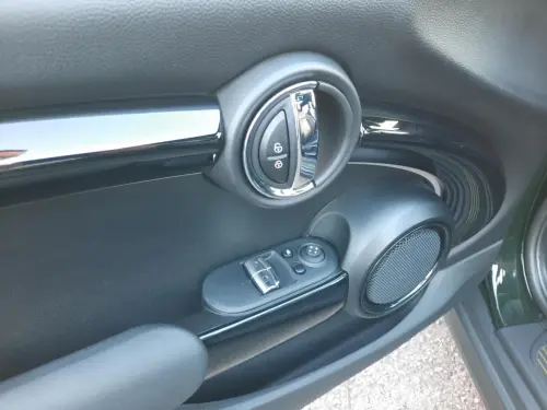 Mini Cooper Hatch 3 Portes Cooper 136 ch DKG7 Edition Resolute Plus - Photo 10