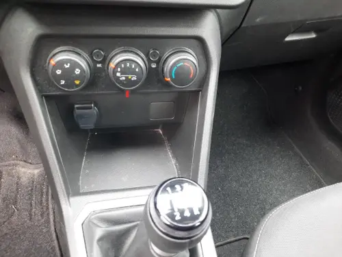 Dacia Sandero SCe 65 Expression - Photo 14