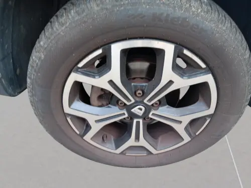 Dacia Duster TCe 130 FAP 4x2 Prestige - Photo 8