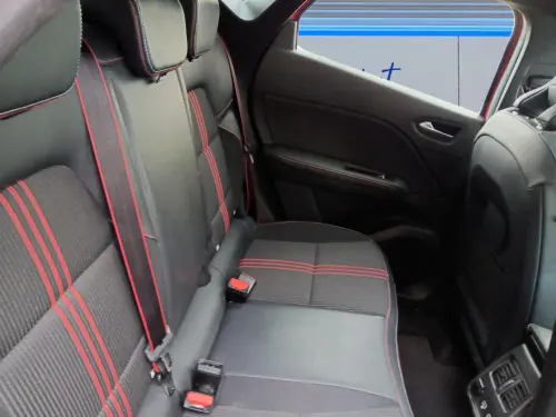 Renault Captur E-Tech 145 - 21 R.S. Line - Photo 17