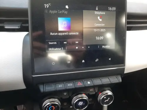 Renault Clio Clio E-Tech 140 - 21N Limited - Photo 15