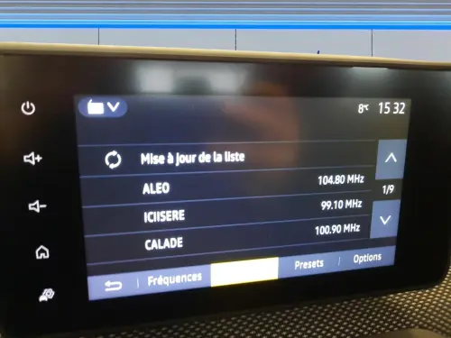 Dacia Sandero SCe 65 - 22 Confort - Photo 18