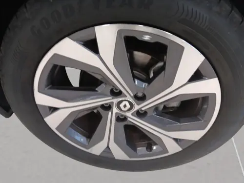 Renault Captur E-Tech 145 - 21B R.S. Line - Photo 8