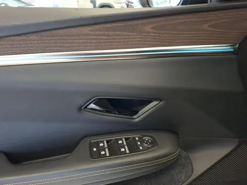 Renault Megane E-Tech Megane E-Tech EV60 220 ch super charge Iconic - Photo 8