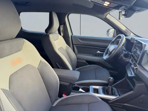 Dacia Duster TCe 130 4x2 Extreme - Photo 14