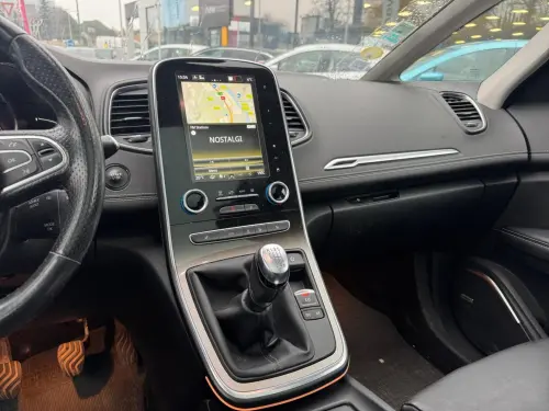 Renault Grand Scenic Grand Scenic Blue dCi 150 Initiale Paris - Photo 11