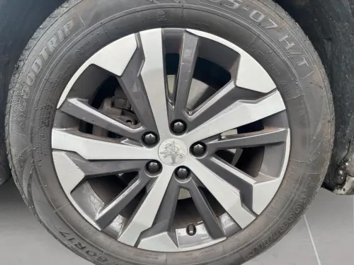 Peugeot Rifter Standard BlueHDi 130 S&S EAT8 GT Line - Photo 8