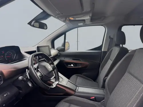 Peugeot Rifter Standard BlueHDi 130 S&S EAT8 GT Line - Photo 9