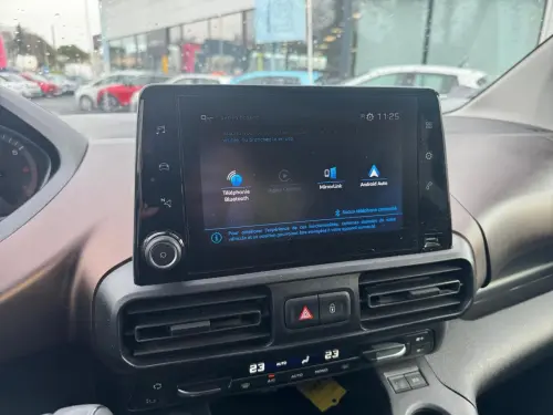 Peugeot Rifter Standard BlueHDi 130 S&S EAT8 GT Line - Photo 18