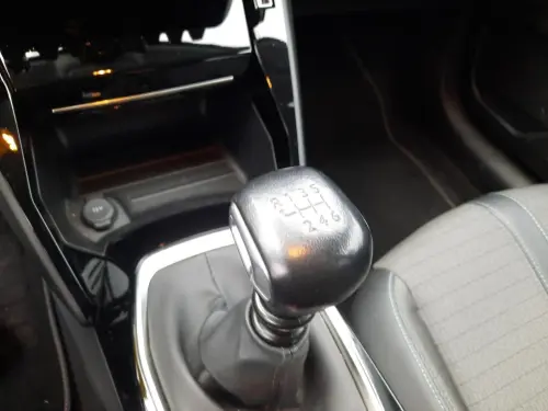 Peugeot 208 BlueHDi 100 S&S BVM6 Allure - Photo 14