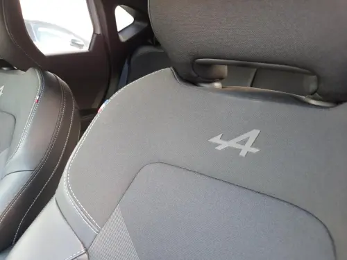 Renault Captur E-Tech full hybrid 145 ch esprit Alpine - Photo 19