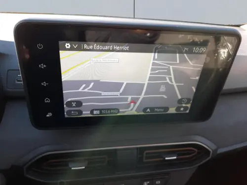 Dacia Sandero ECO-G 100 GSR2 Stepway Extreme + - Photo 16