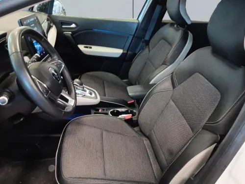 Renault Captur E-Tech Plug-in 160 Intens - Photo 9