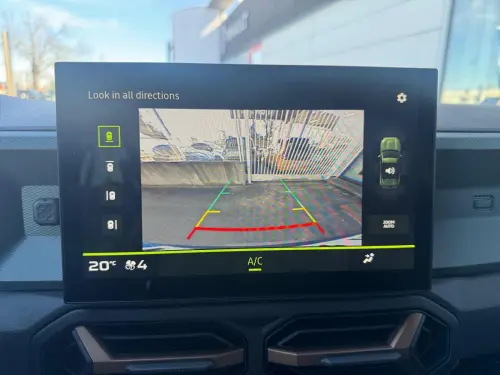 Dacia Duster Mild Hybrid 130 Extreme - Photo 17