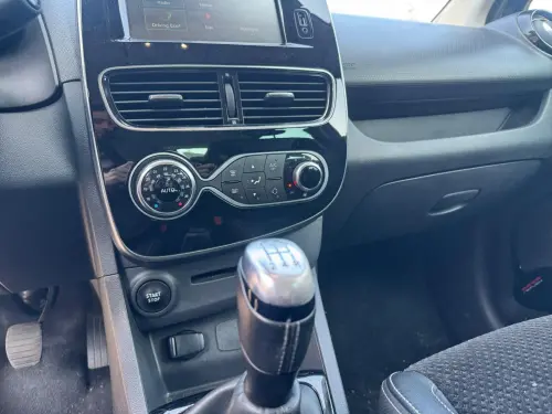 Renault Clio Clio TCe 90 E6C Intens - Photo 12