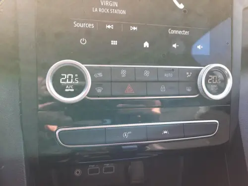 Renault Megane Megane IV Berline TCe 140 EDC Techno - Photo 14