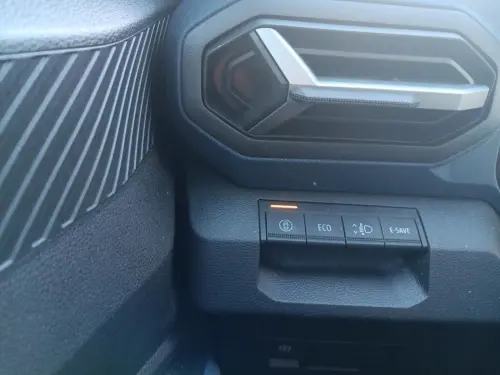 Dacia Duster Hybrid 140 Journey - Photo 13