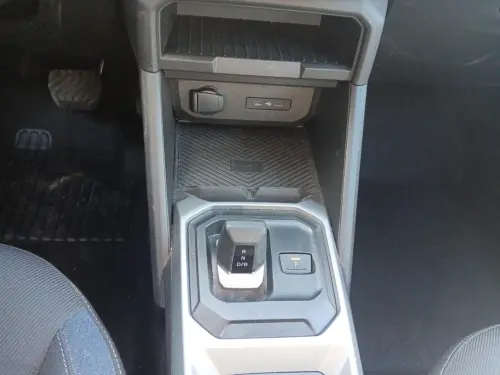 Dacia Duster Hybrid 140 Journey - Photo 14