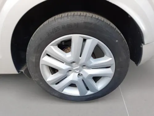 Dacia Sandero ECO-G 100 Confort - Photo 8