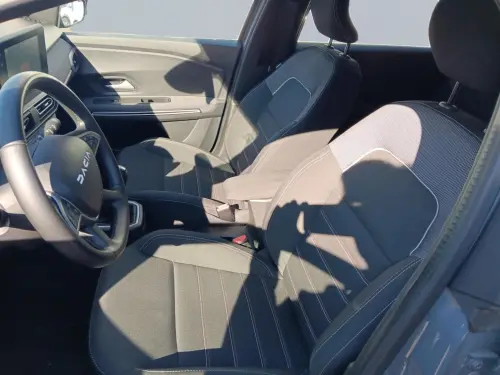 Dacia Jogger TCe 110 7 places Extreme + - Photo 8