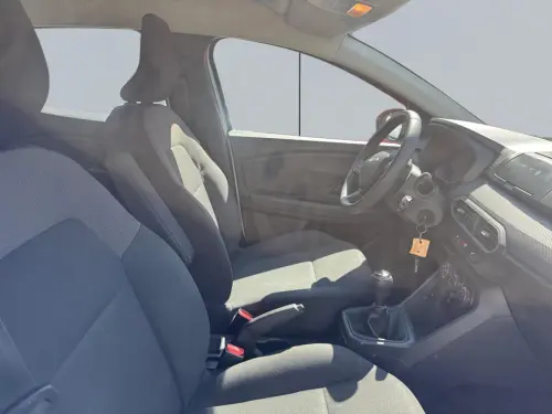 Dacia Sandero SCe 65 Essential - Photo 13