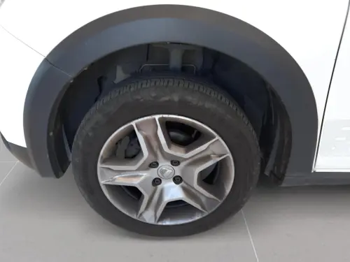 Dacia Sandero SCe 75 Evasion - Photo 8