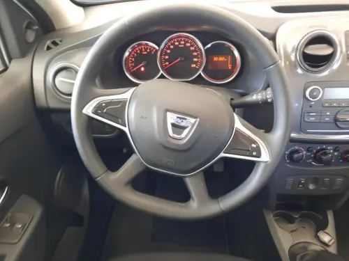 Dacia Sandero SCe 75 Evasion - Photo 12