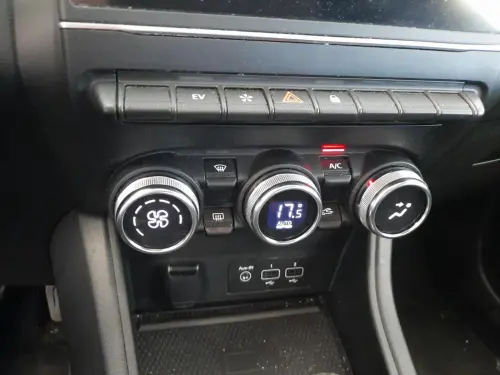 Renault Captur E-Tech full hybrid 145 Techno - Photo 15