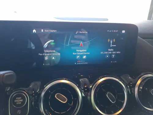 Mercedes GLA 200 d 8G-DCT AMG Line - Photo 16