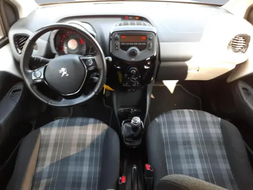Peugeot 108 VTi 72ch BVM5 Style - Photo 11