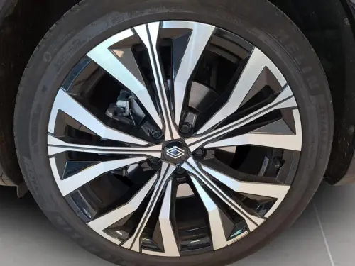 Renault Austral E-Tech hybrid 200 Iconic - Photo 6