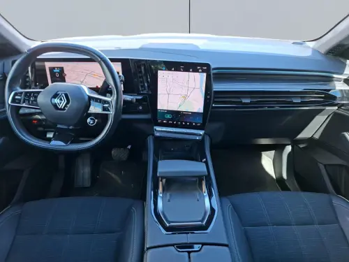 Renault Austral E-Tech hybrid 200 Iconic - Photo 11