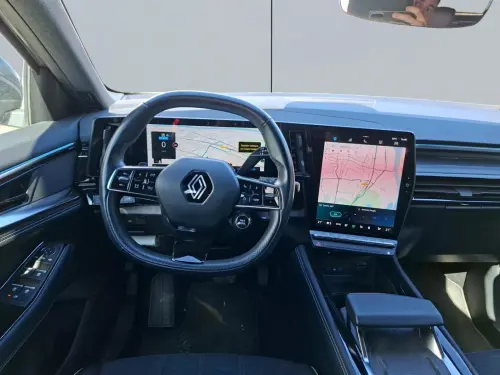 Renault Austral E-Tech hybrid 200 Iconic - Photo 12