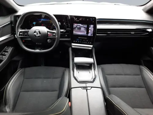 Renault Austral E-Tech hybrid 200 Iconic - Photo 11