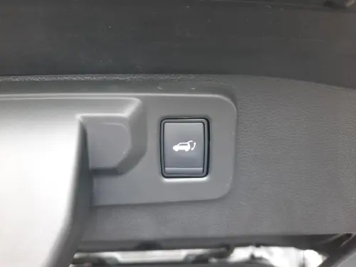 Renault Austral E-Tech hybrid 200 Iconic - Photo 17