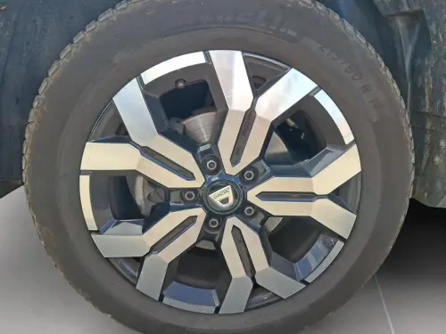 Dacia Duster ECO-G 100 4x2 Prestige + - Photo 8