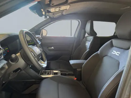 Dacia Duster Hybrid 140 Journey - Photo 8