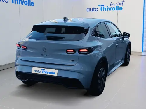Renault Clio Clio E-Tech full hybrid 160 ch Evolution + - Photo 4
