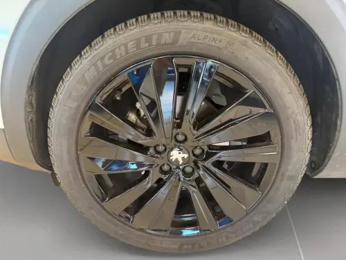Peugeot 3008 Hybrid 136 e-DCS6 GT - Photo 6