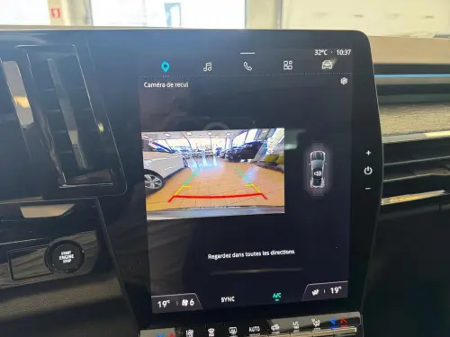 Renault Austral E-Tech hybrid 200 Techno - Photo 17