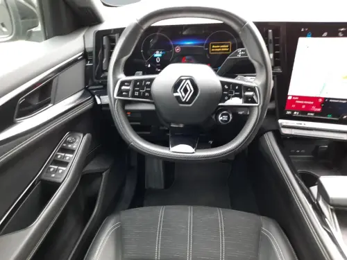 Renault Austral E-Tech hybrid 200 Techno - Photo 12
