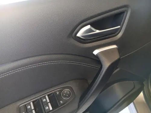 Renault Captur E-Tech full hybrid 145 Techno - Photo 10