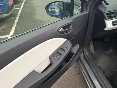 Renault Clio Clio E-Tech full hybrid 145 Techno - Photo 8