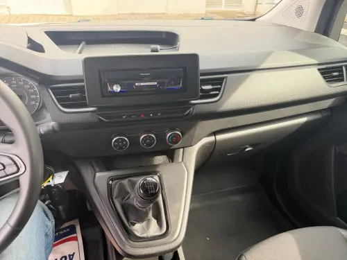 Renault Kangoo KANGOO VAN BLUE DCI 75 GRAND CONFORT - 22 - Photo 14